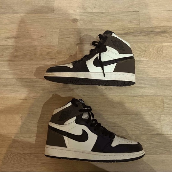 I am selling Air Jordan Retro High OG 'Dark Size - Main Image